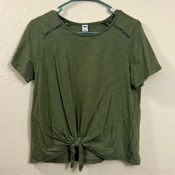 Medium Old Navy Sage Green Top - Picture 1 of 4